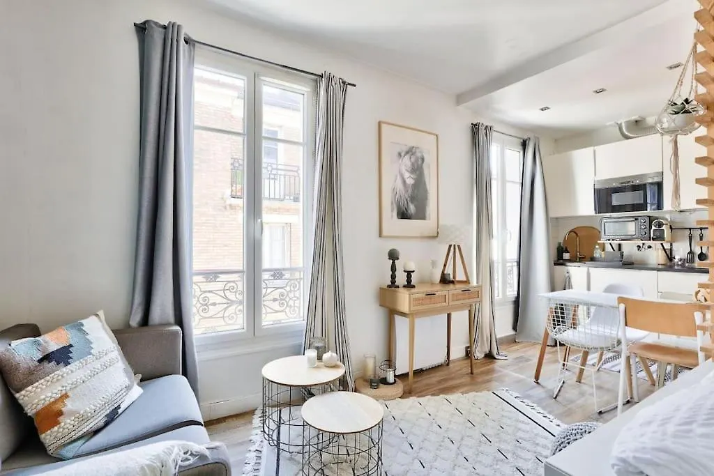 Elegant Studio Au Coeur De Montmartre Apartment Paris